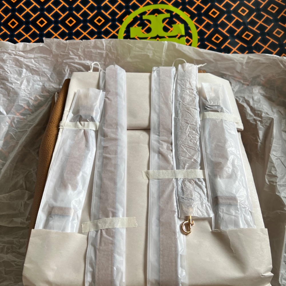 Tory Burch Thea Backpack - Picture 3 of 6
